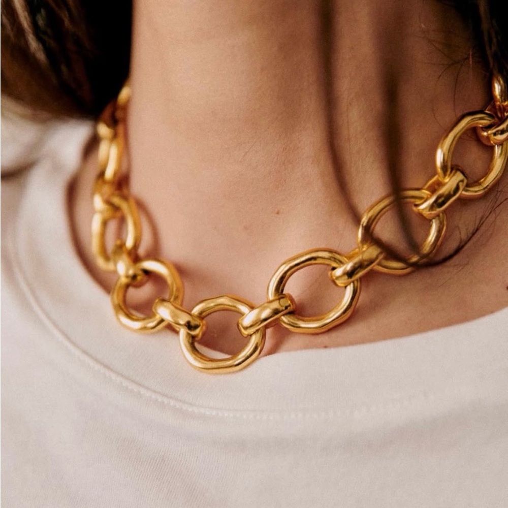 NWT ⚜️👑⚜️ Song of Style Gorgeous Goldtone Link Chain Necklace with Glass Stones